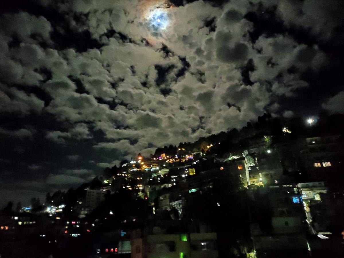 דרג'ילינג Mysa Maya Homestay מראה חיצוני תמונה